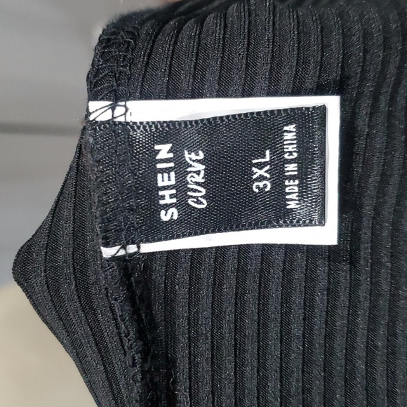 WOMENS COLLARED BLACK TEXTURED KNIT TSHIRT WITH CHEST CUTOUT SIZE 3X - Picture 5 of 11